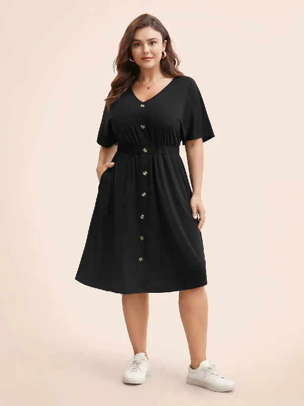  Affordable Online BoutiqueSupersoft Essentials Contrast Button Detail Shirred Pocket Dress Affordable Online Boutique