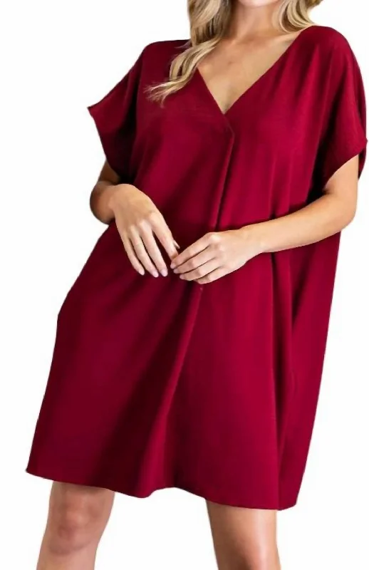  Women's Active ClothingShort Sleeve V-Neck Dress With Pockets Plus In Red Women's Active Clothing