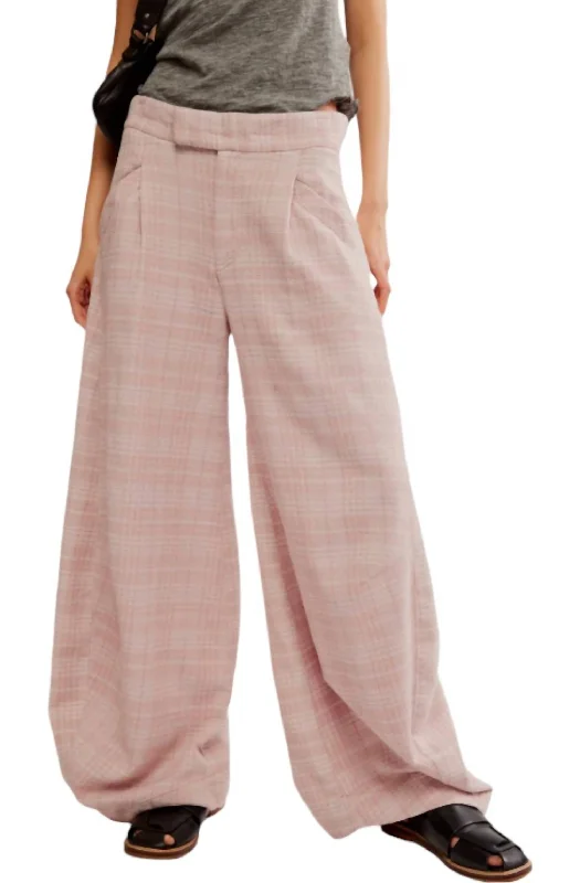  Women's Fashionable Clothing SetsTegan Barrel Trousers In Pale Mauve Women's Fashionable Clothing Sets