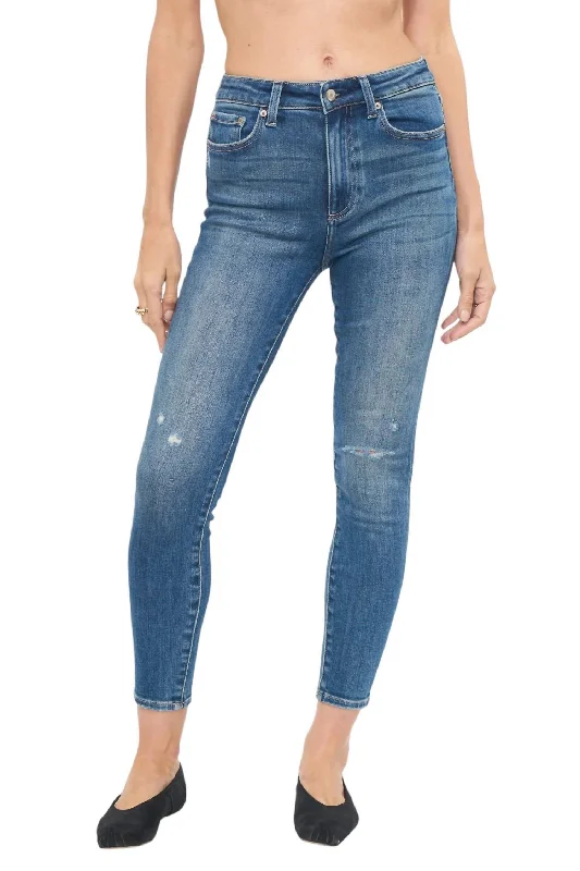  Unique Women's Fashion PiecesWomen's Aline Jeans In Plaza Distressed Unique Women's Fashion Pieces