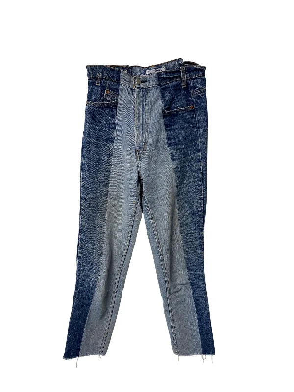  Timeless Women's Fashion StylesE.L.V. Contrast Straight Leg Jeans in Blue Denim Timeless Women's Fashion Styles