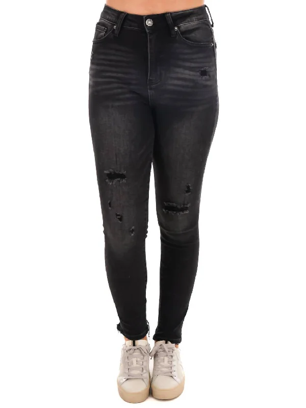  Timeless Women's Fashion StylesTime Of Your Life Vintage Skinny Jeans In Black Timeless Women's Fashion Styles